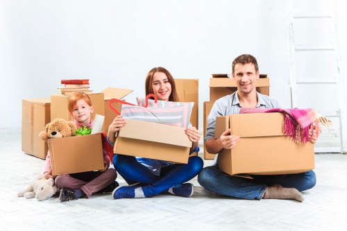Short-term storage units in Stanmore for flexible household and business use